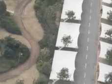 膜結構車棚